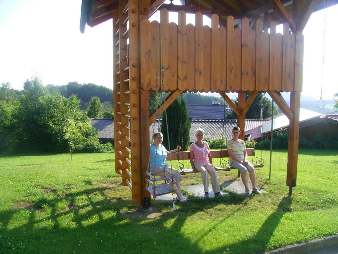 Landhotel Weingarten Haibach  Exterior photo